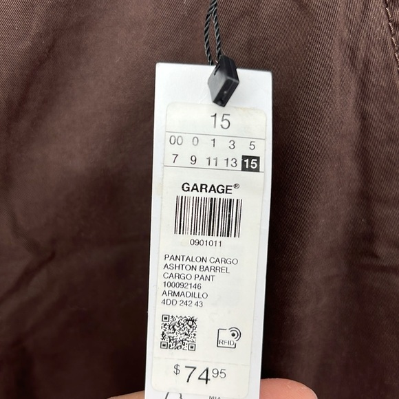 Garage NWT women’s juniors size 15 baggy cargo pants - Picture 4 of 8